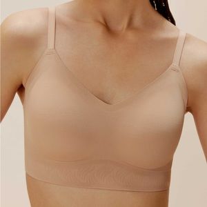 Neiwai Barely Zero Fixed Cup Clasp Bra